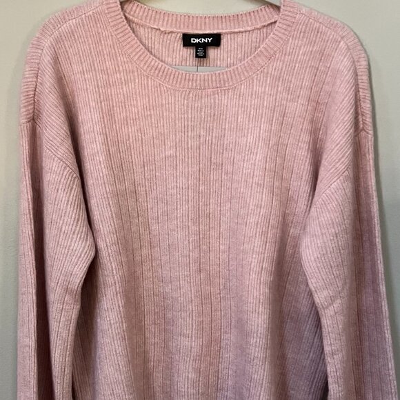 DKNY Sweaters - NWT DKNY Women's Cashmere Blend Sweater Size Medium
